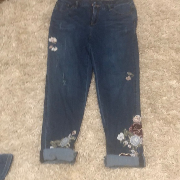 Jeans - Picture 1 of 8